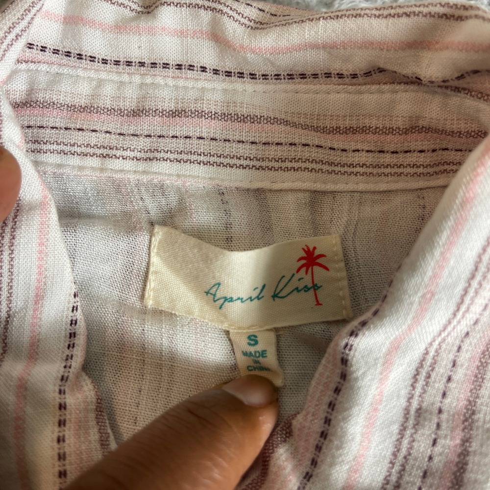 April Kiss Womens Pink Striped Linen Blend Cropped Button Down Shirt Small - Picture 2 of 9